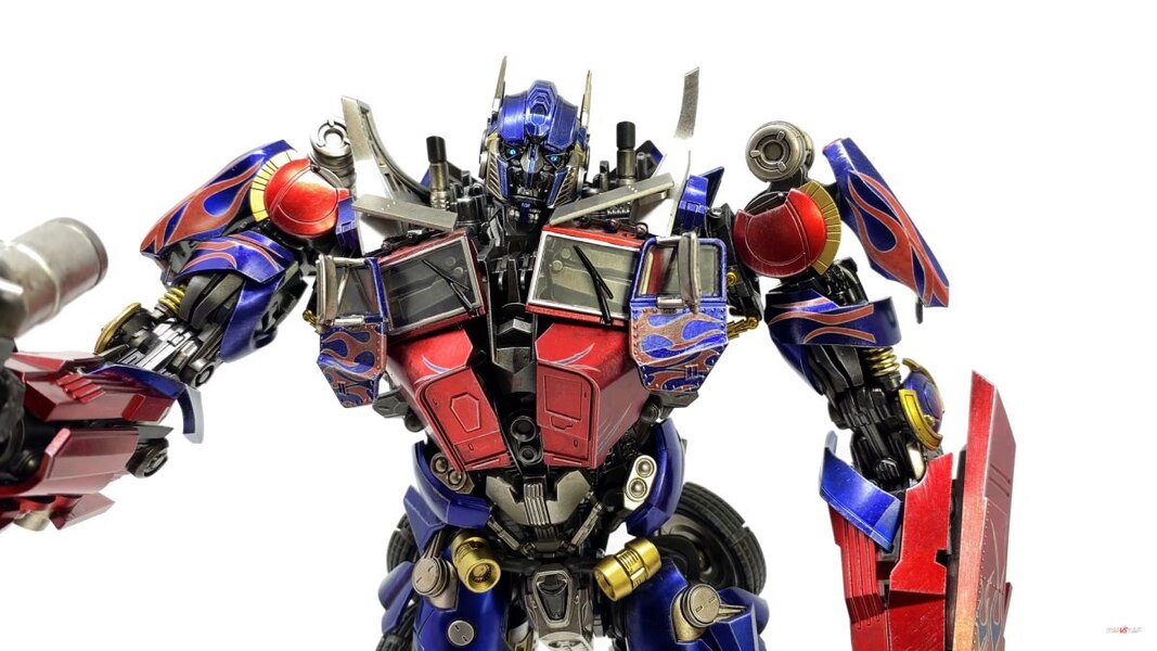 Threezero DLX Revenge Of The Fallen Optimus Prime In Hand Image  (28 of 33)